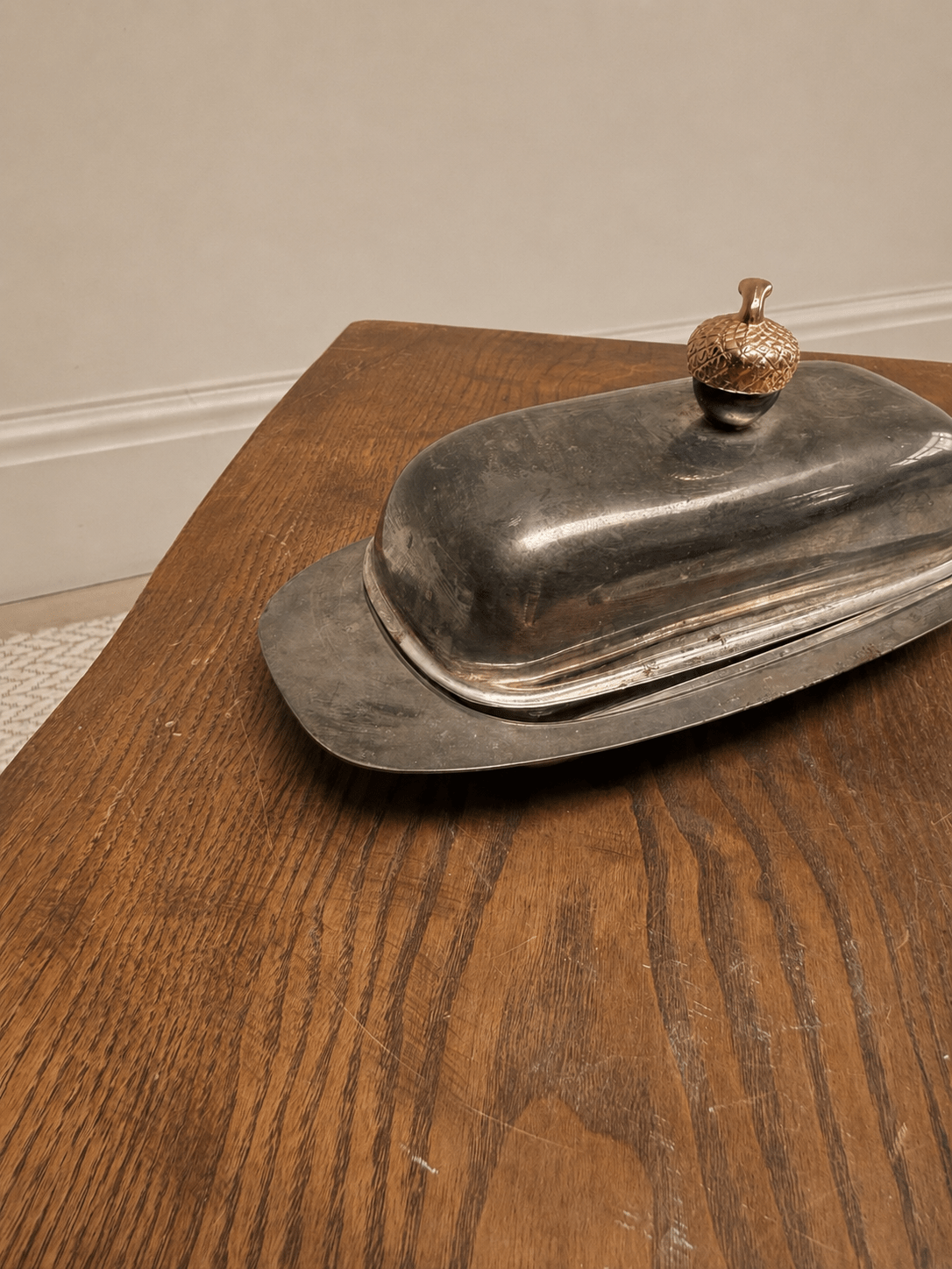 Vintage Silver-Plated Domed Butter Dish with Clear Glass Liner & Gilt Acorn Finial – Butter Dish – MILLA OBJETS