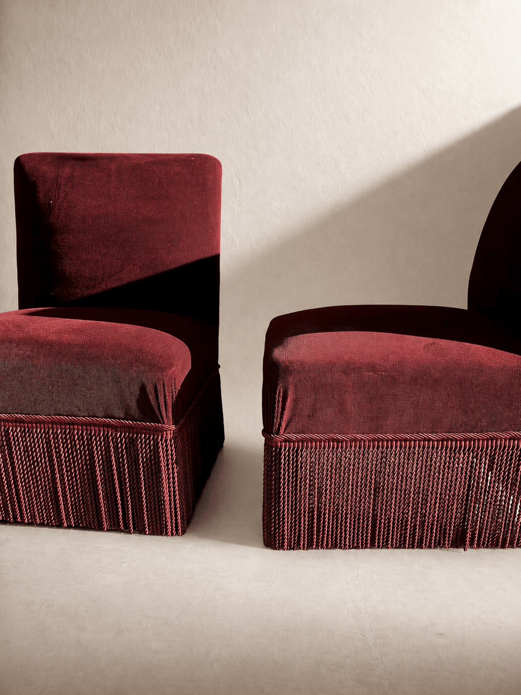 A pair of French Napoleon III red velvet slipper chairs with fringe – Armchair – MILLA OBJETS
