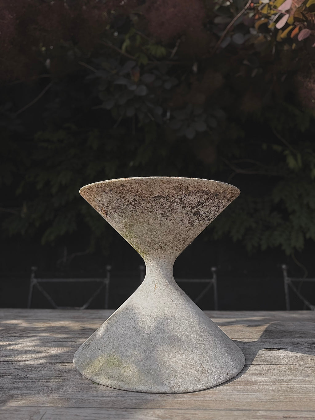 Willy Guhl Diablo Hourglass Planter