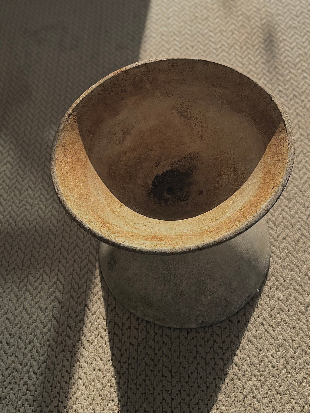 Willy Guhl Diablo Hourglass Planter