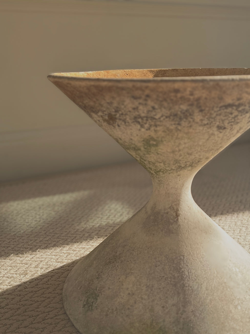 Willy Guhl Diablo Hourglass Planter