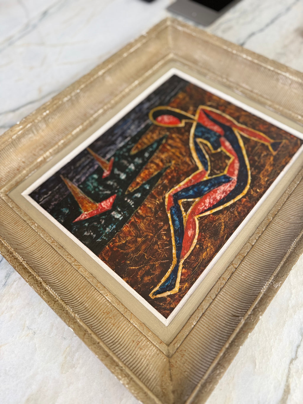 Mid-Century Modern Abstract Expressionist Oil Painting in Ribbed Gilt Frame – Painting – MILLA OBJETS