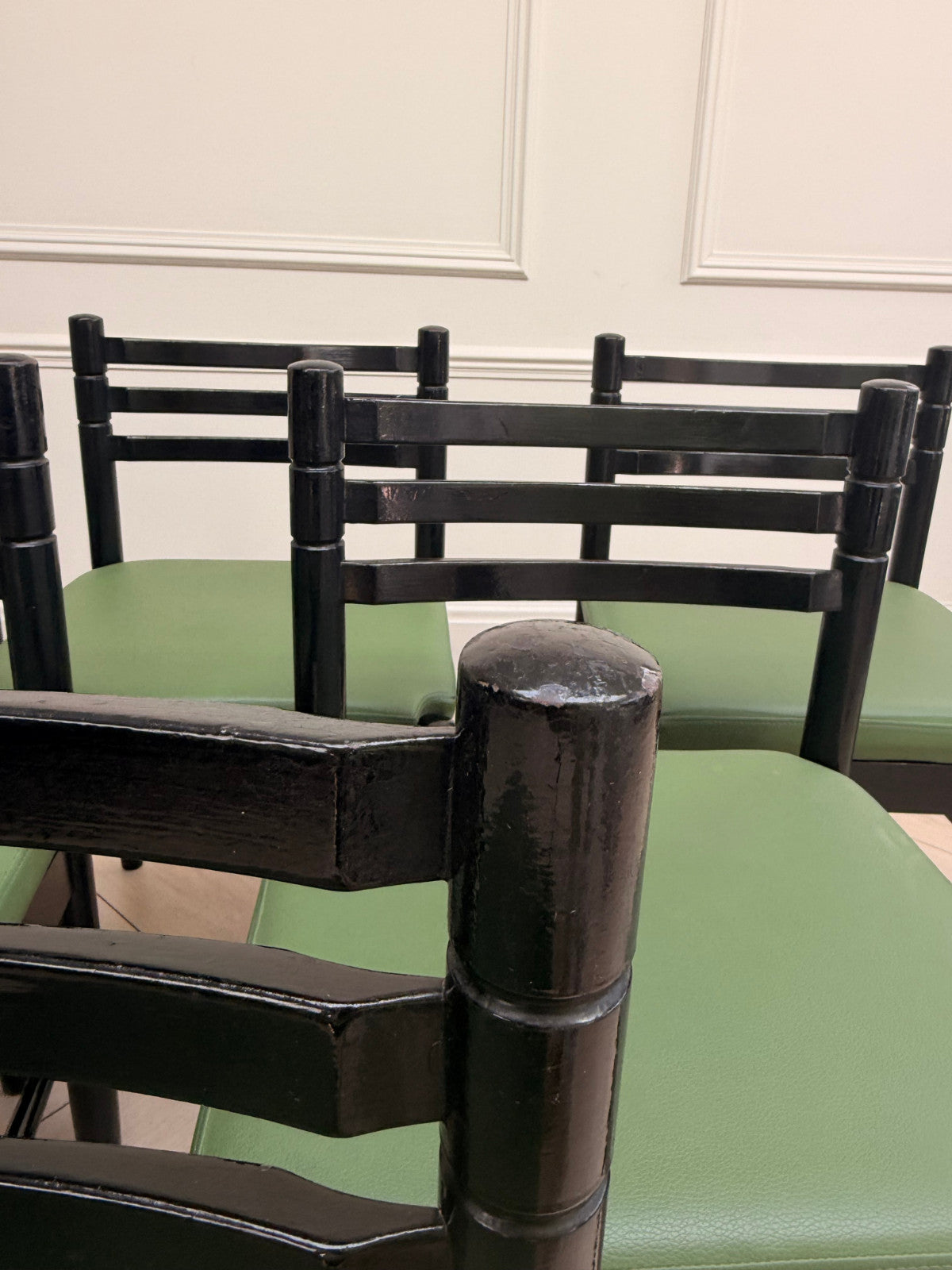 Set 6 Mid Century Style Black Lacquer Dining Chairs Green Upholstered Seats